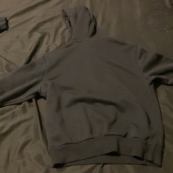 Puma hoodie. (Grew out of it) - Picture 4 of 4